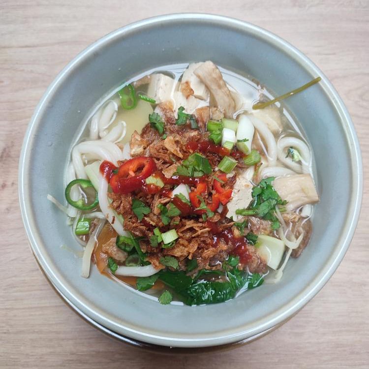 Ramen at the ron cooke hub - topped with chilis, spring onion, onion, mushrooms and tofu